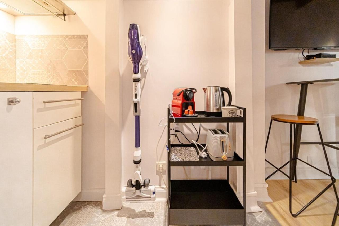 Le Petit Platiere - Renovated Apartment - Terreaux Lyon Luaran gambar
